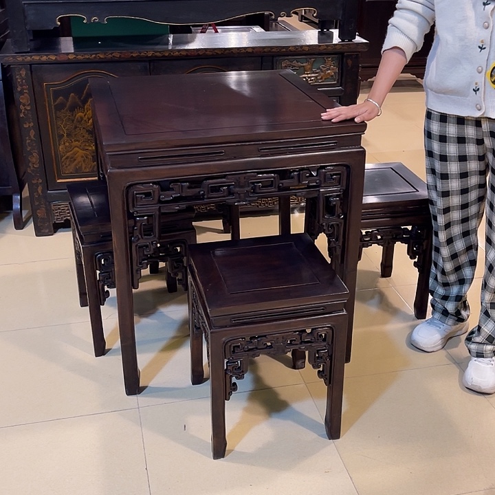 木（非红木类）桌凳5件