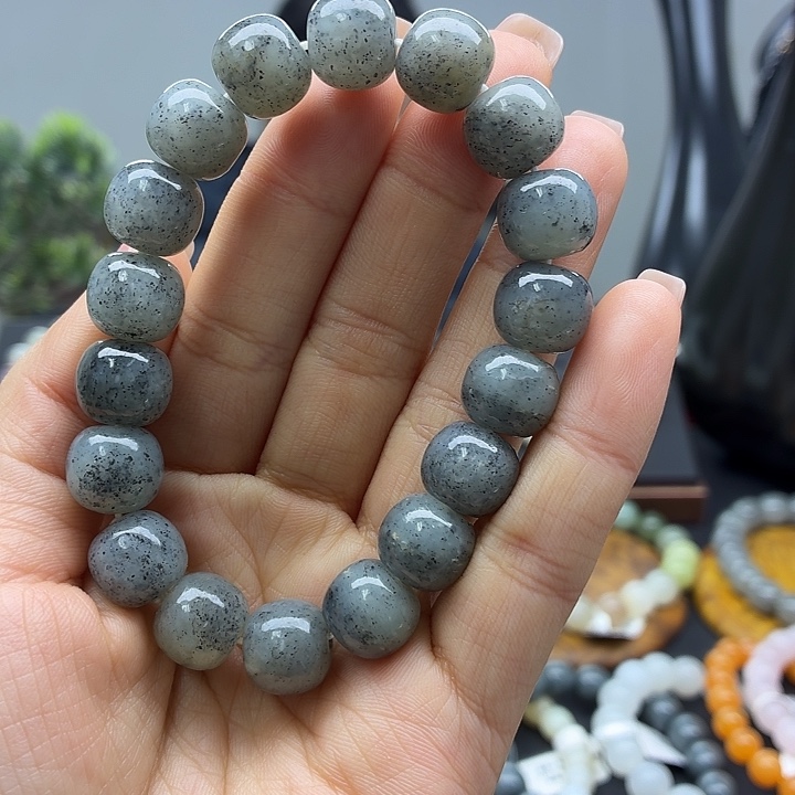 和田玉未镶嵌手串