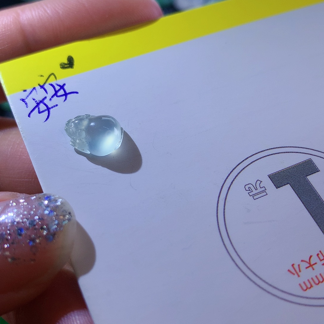 翡翠颈饰未镶嵌天然翡翠高冰金蟾