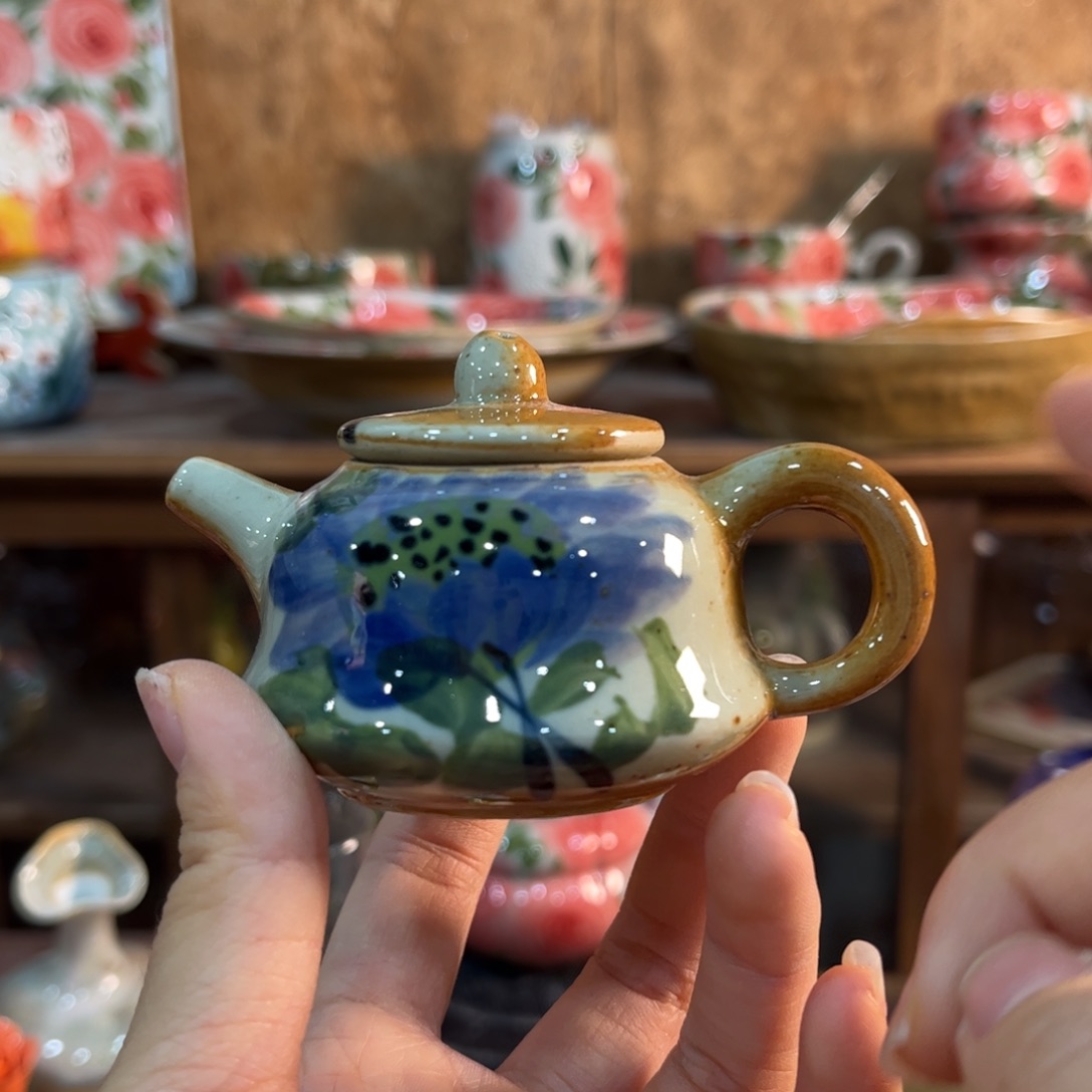 陶泥哈哈哈哈hhhhv