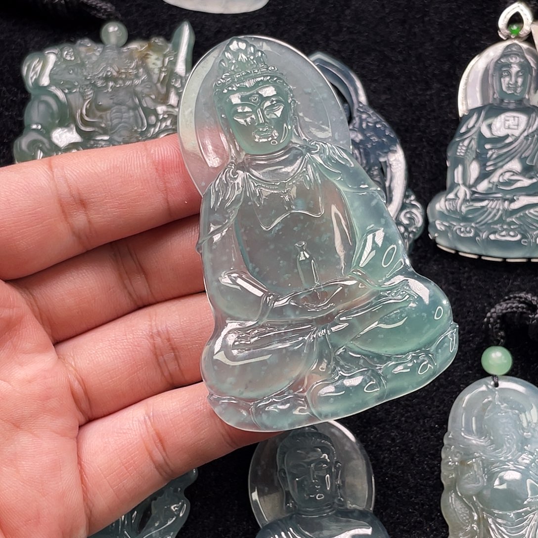 翡翠未镶嵌颈饰6，