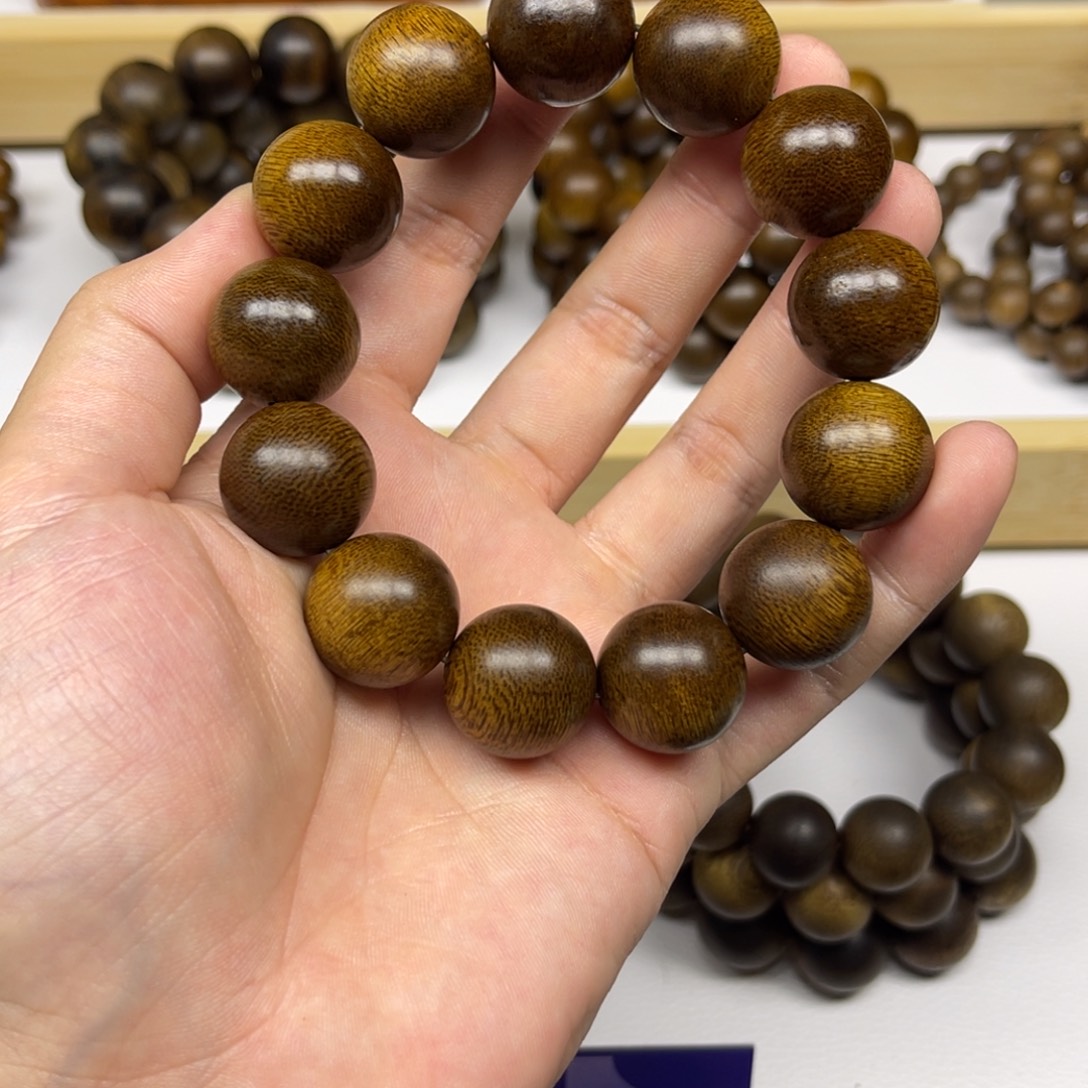 飞****手串沉香越南芽庄黄棋楠1.8