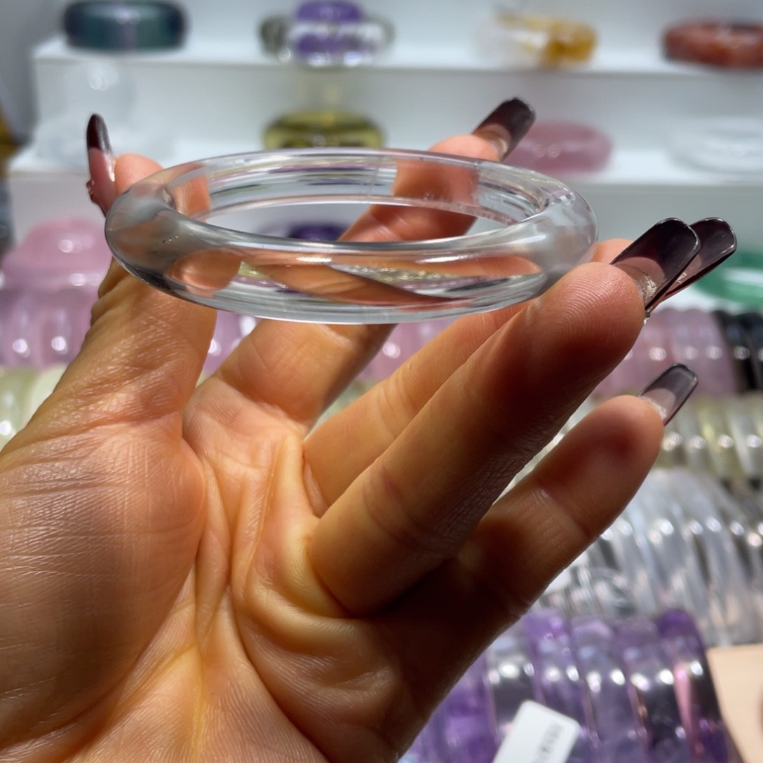 水晶手镯56.4圈口9号未镶嵌