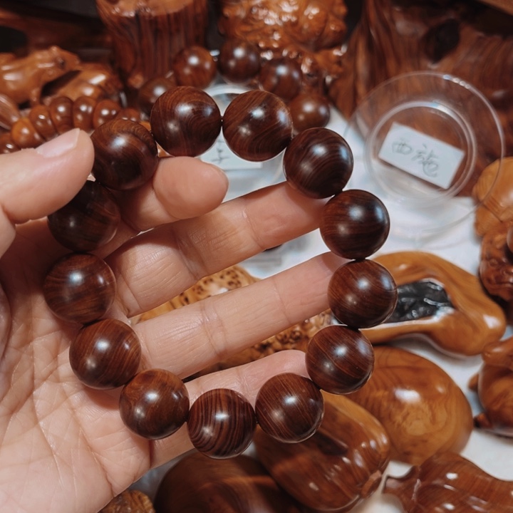 蒋***鉎柏木（崖柏）北太行崖柏舍利1.8手串