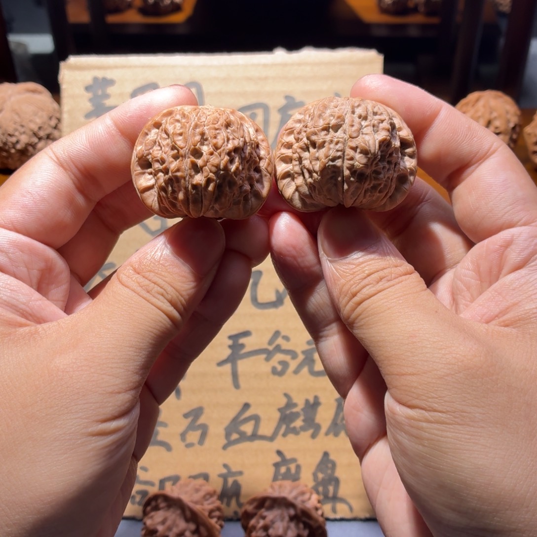 吊坠文玩核桃39血麒麟原生态