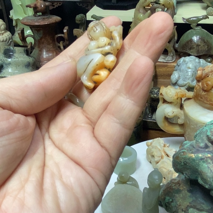 未镶嵌和田玉（糖玉）挂件