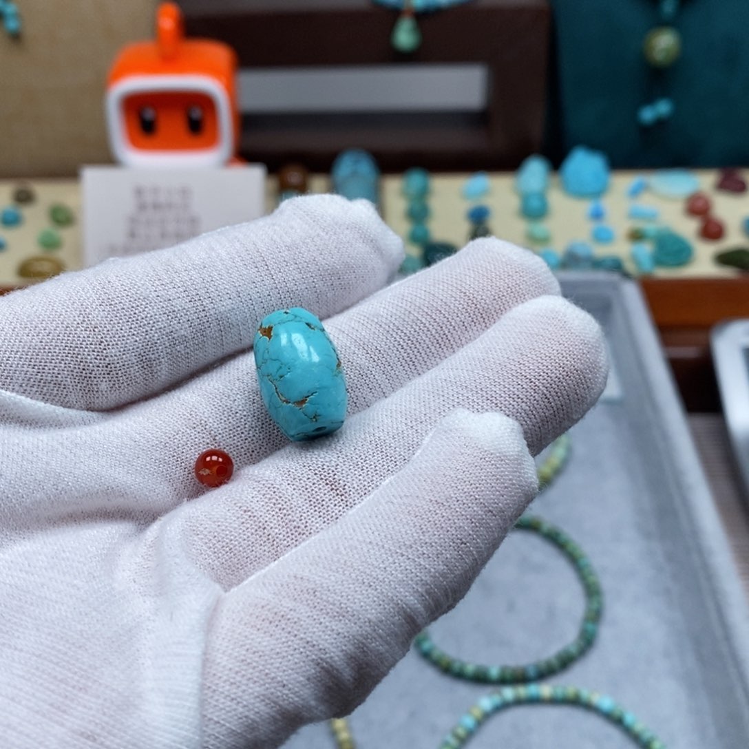 未镶嵌配饰南红玛瑙虎*