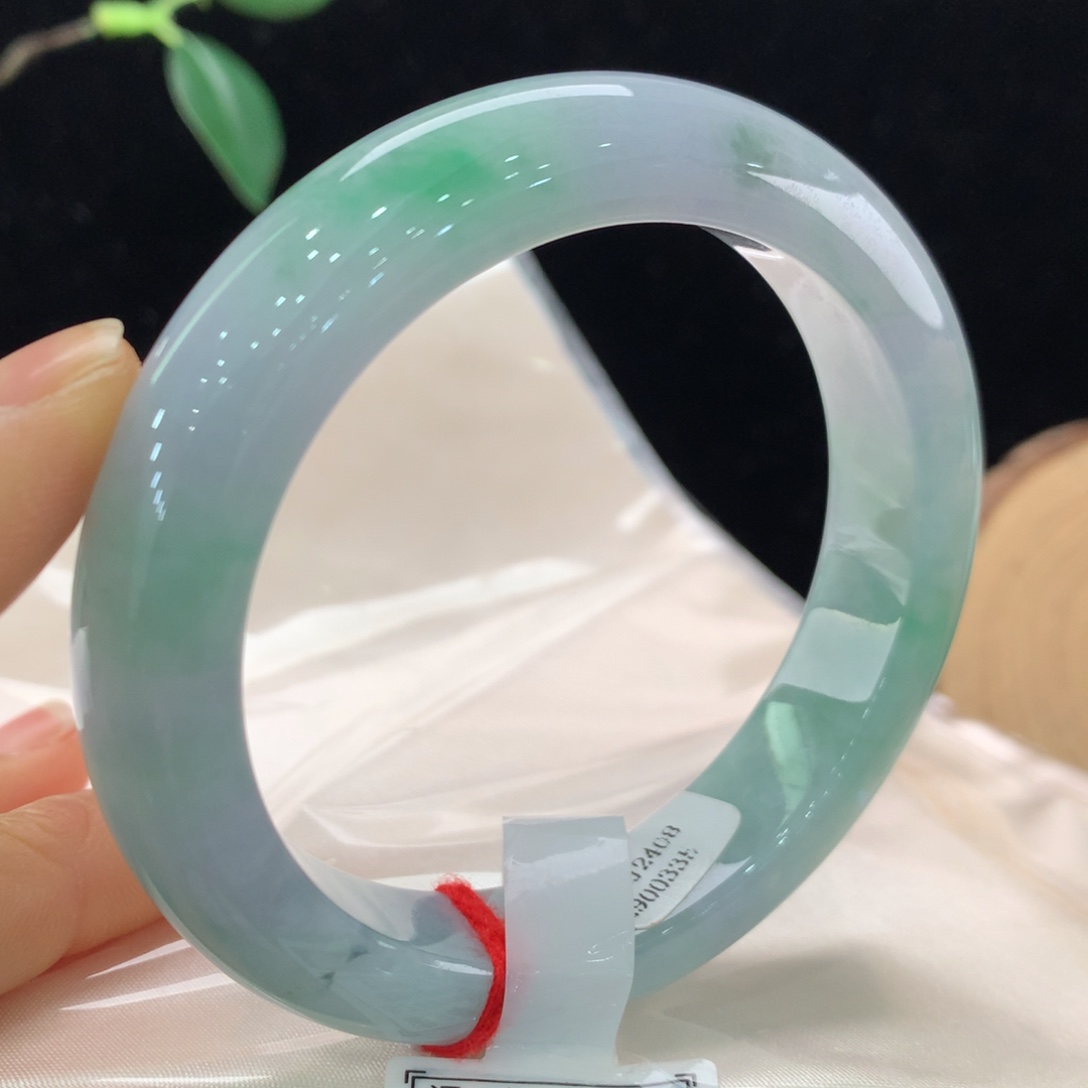 翡翠手镯未镶嵌111-0335