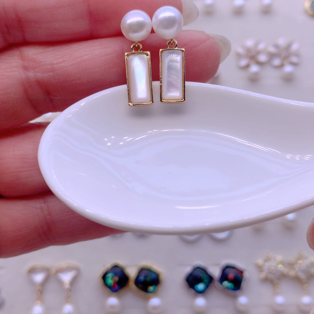 合金淡水珍珠耳饰