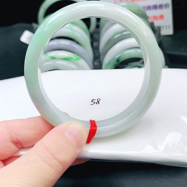 翡翠未镶嵌手镯318