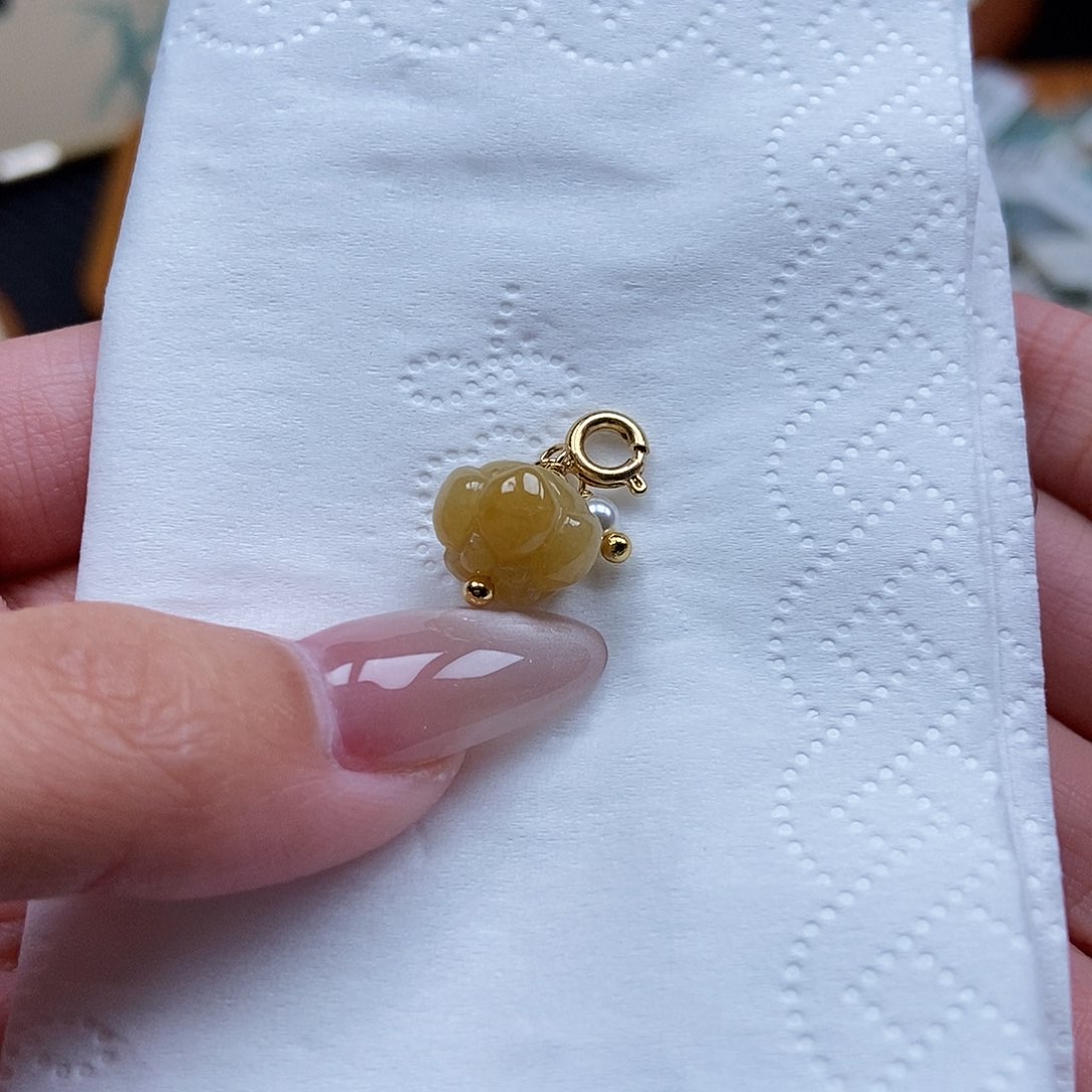 未镶嵌挂件翡翠闪