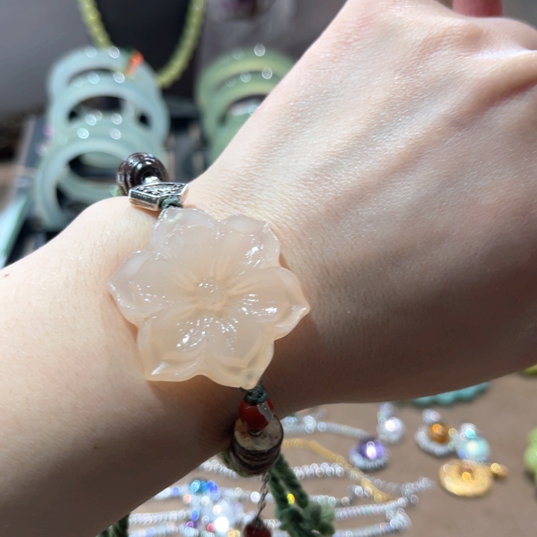 岫玉手镯未镶嵌手镯