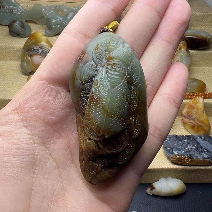 用***2和田玉未镶嵌颈饰