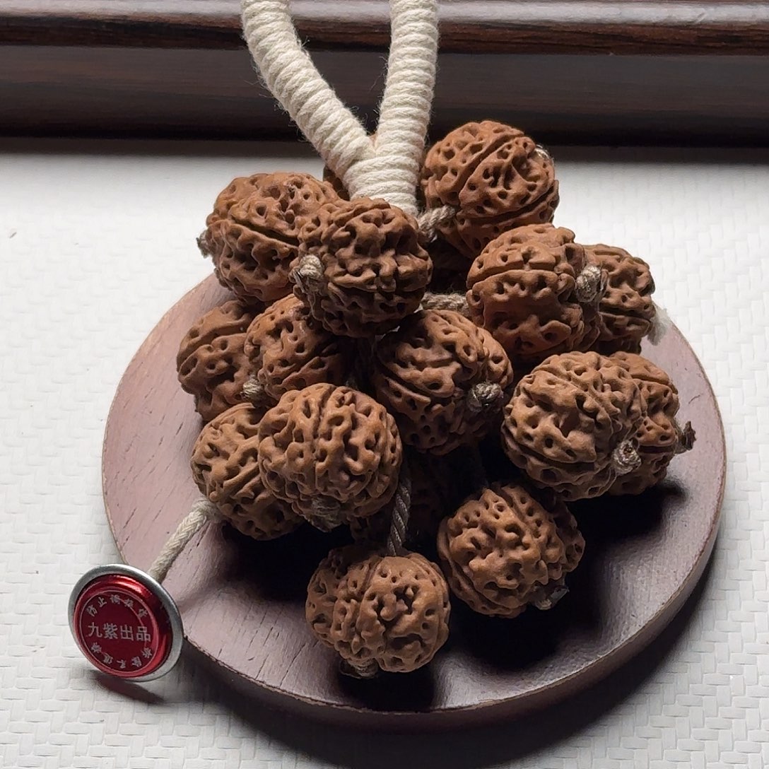 吊坠金刚菩提《入云龙》葡萄把件