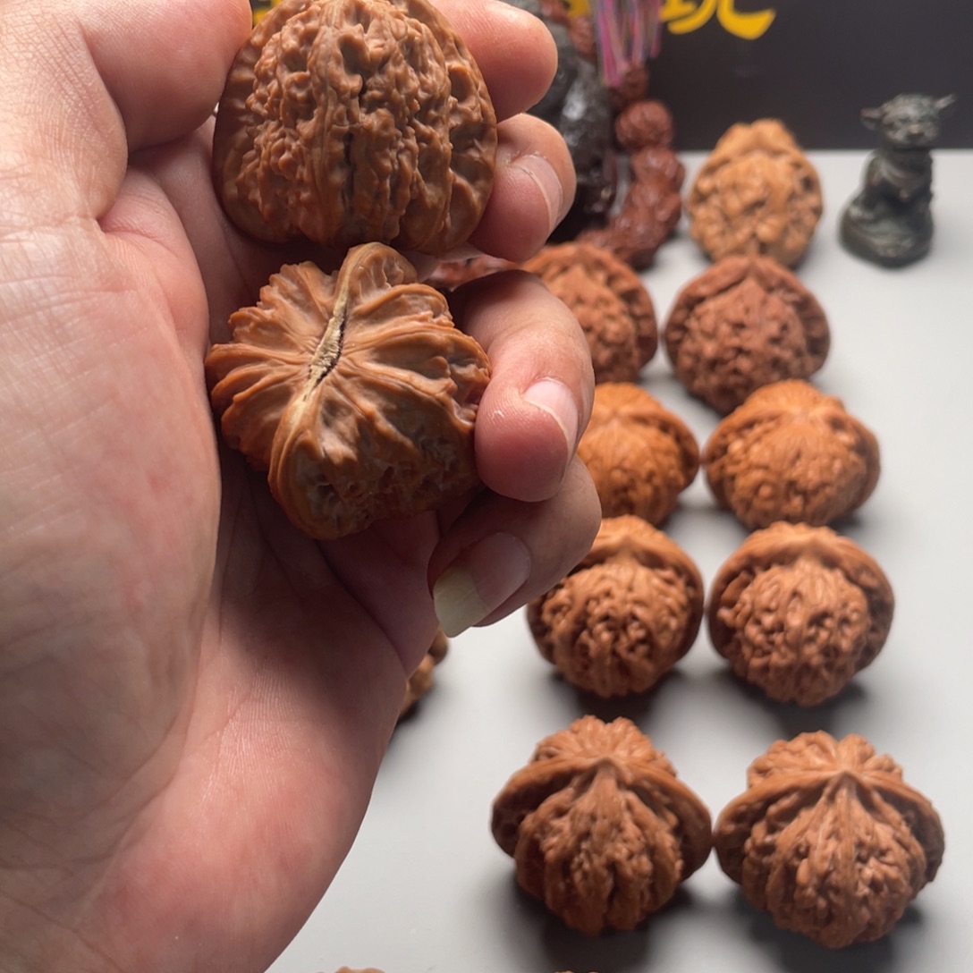 八***叔吊坠文玩核桃三角白39