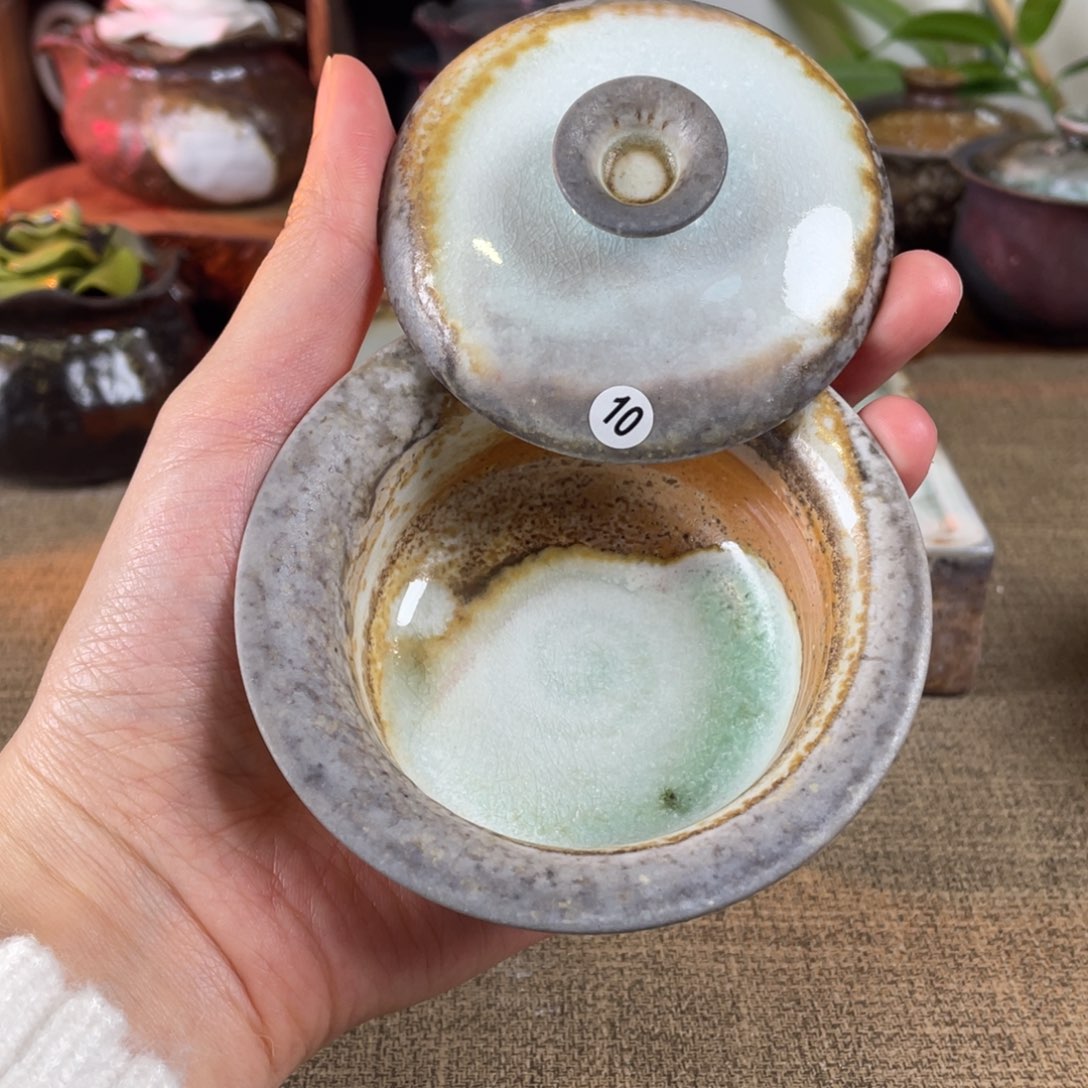 盖碗。     柴烧。    编号10