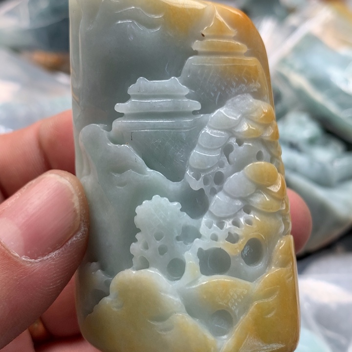 翡翠未镶嵌颈饰保真天然a货翡翠