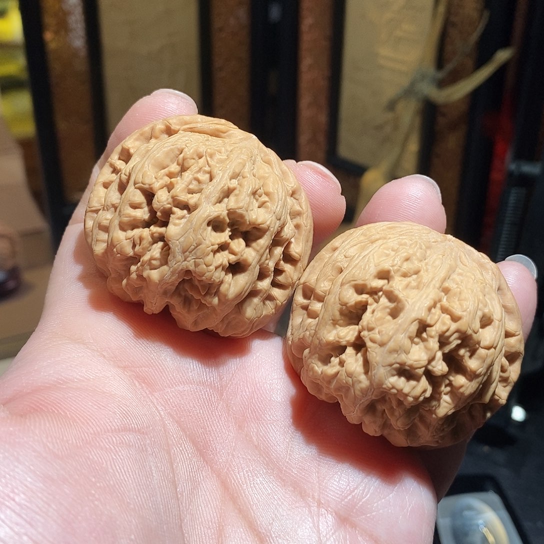 文玩核桃把件46大粗筋全品