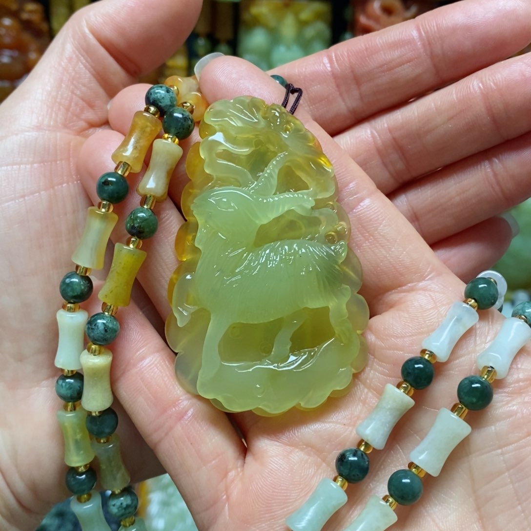 岫玉吊坠(赠链)未镶嵌抗****理