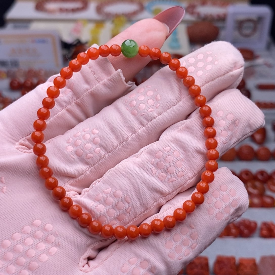 南红玛瑙配饰未镶嵌