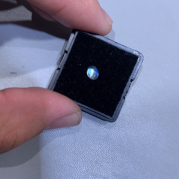 长石裸石未镶嵌0.48克拉