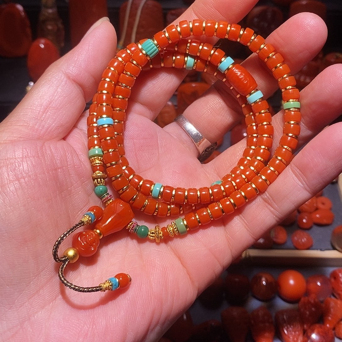 米***口南红玛瑙未镶嵌直切手串