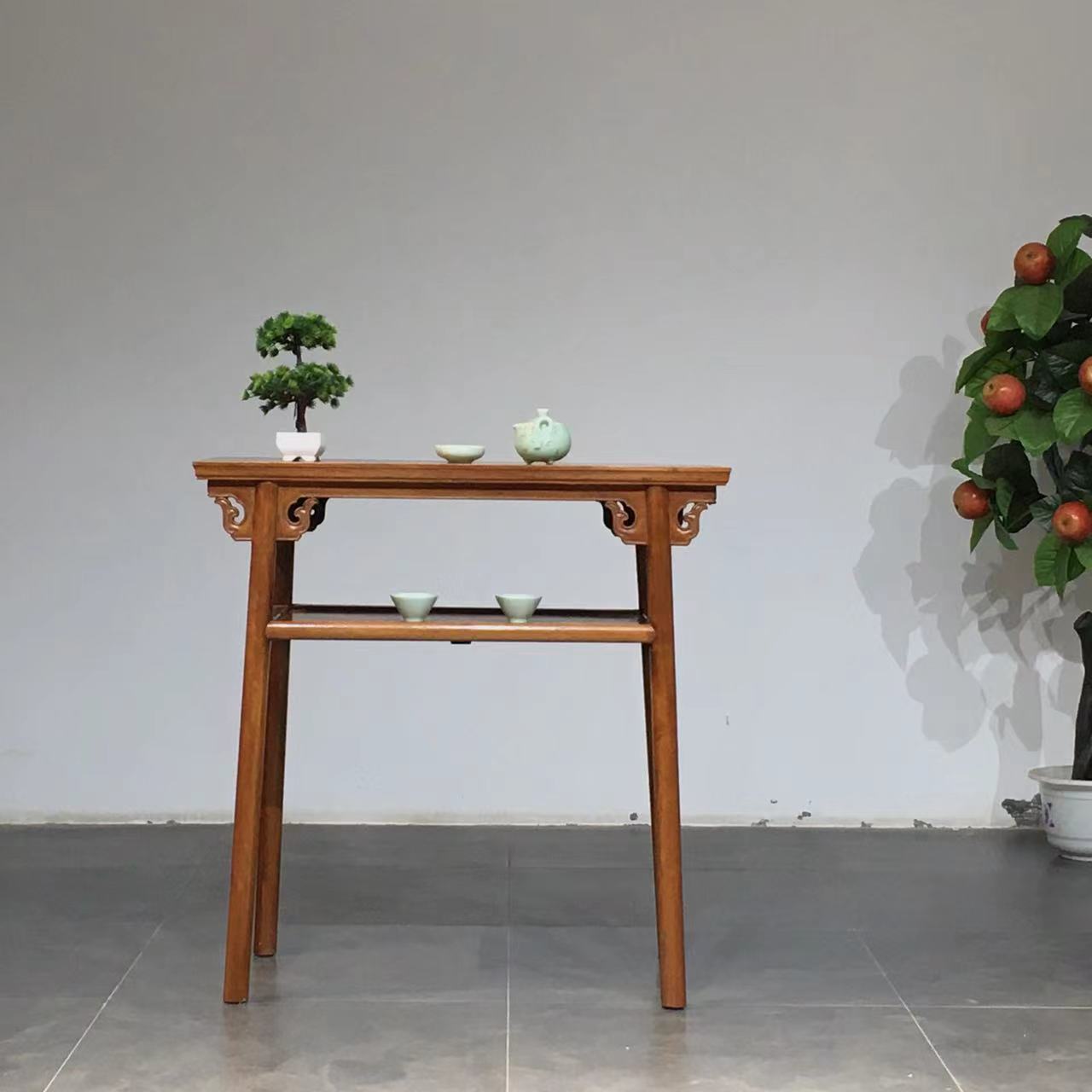 香桌耐用，尺寸:长80/宽40/高81，不议价不包邮