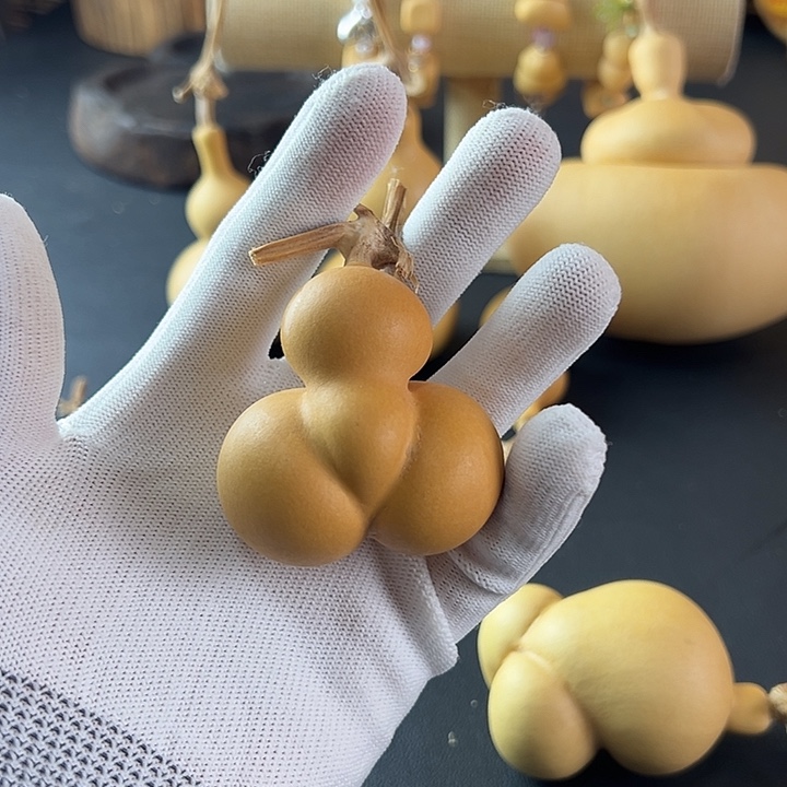 金蟾 默认微瑕 介意勿拍