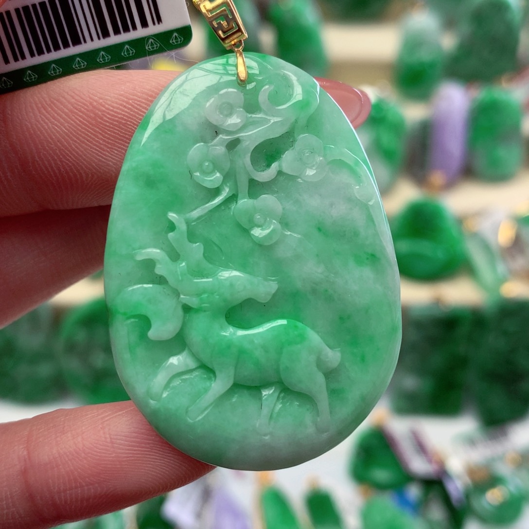 翡翠颈饰18K金镶嵌挂件