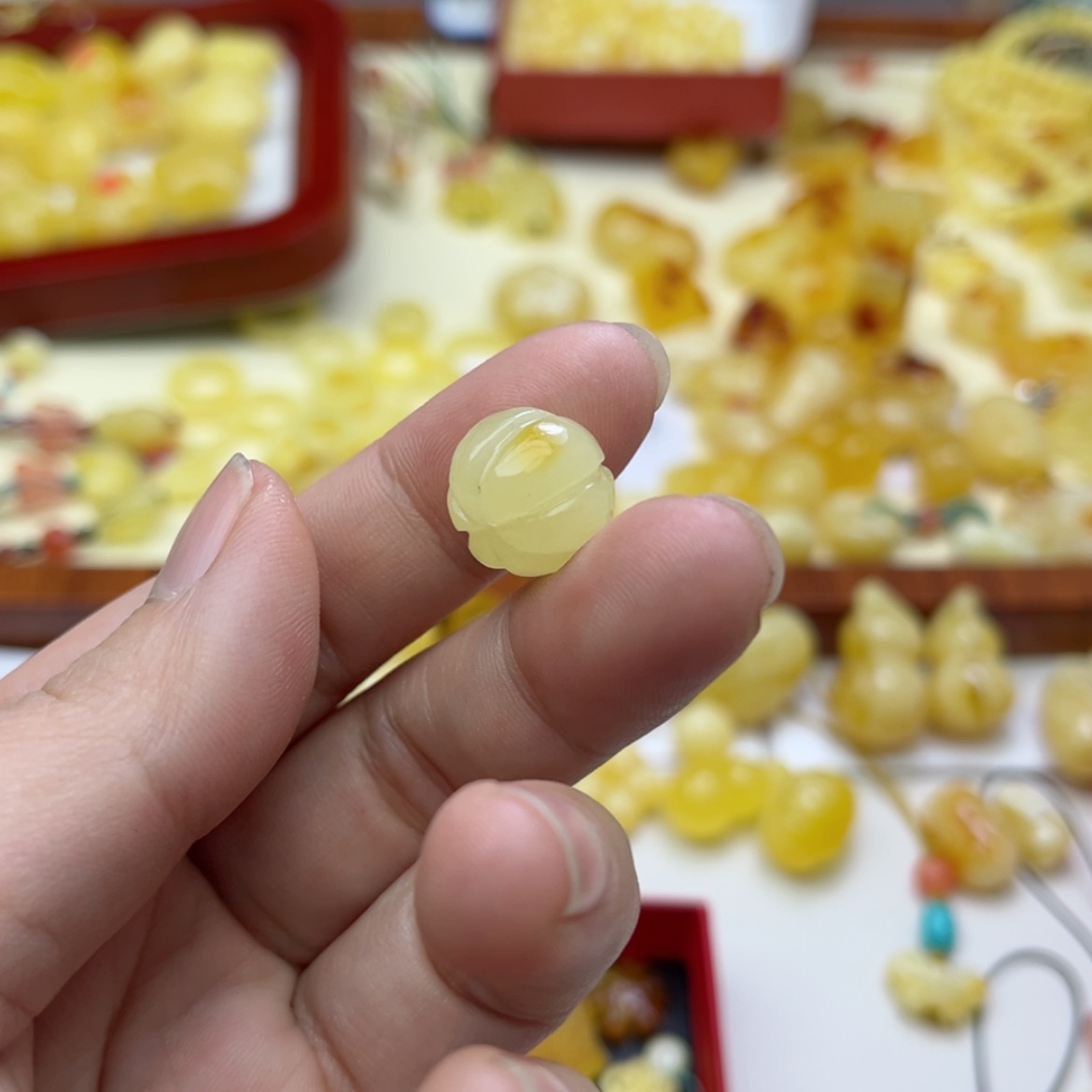 【闪购商品】蜜蜡裸石未镶嵌配饰