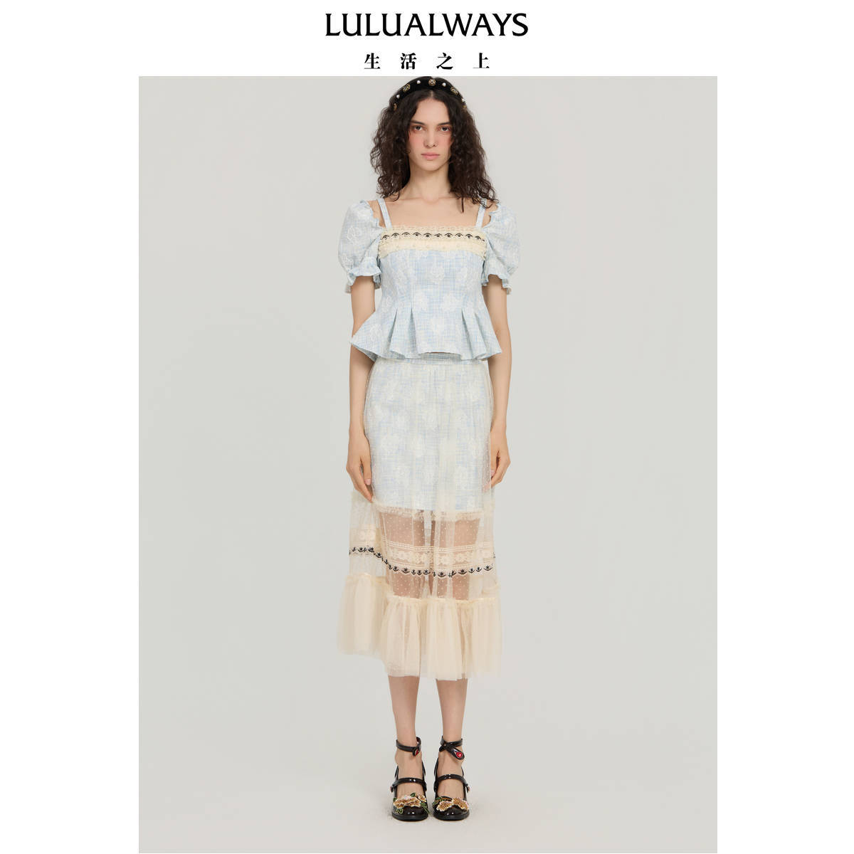 LULUALWAYS【商场同款】25秋季新款浅蓝绮想露肩短款上衣LQC2020