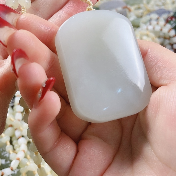 未镶嵌和田玉挂件