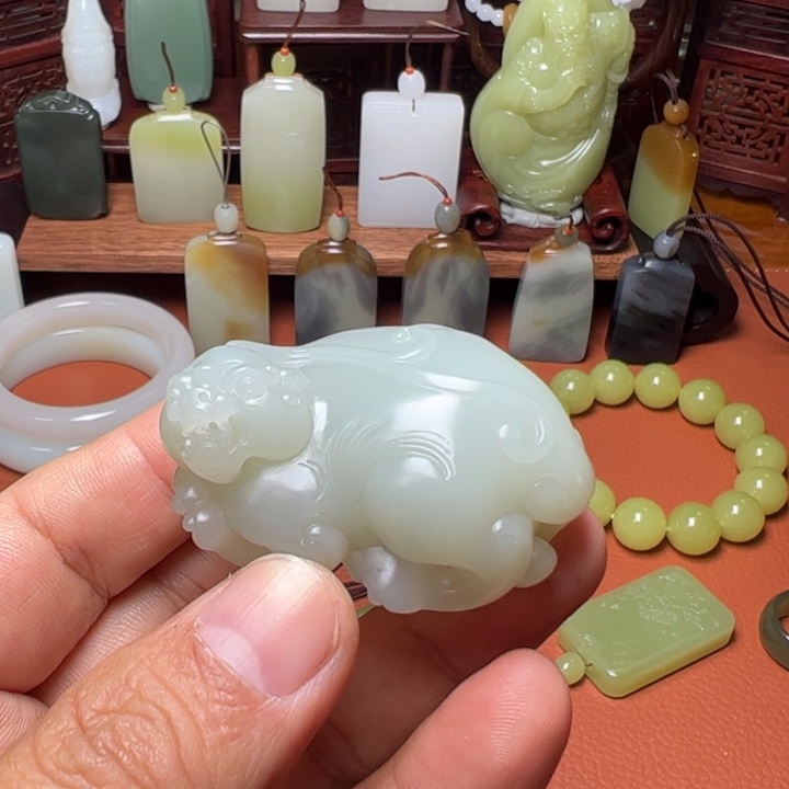 元***贞和田玉未镶嵌颈饰