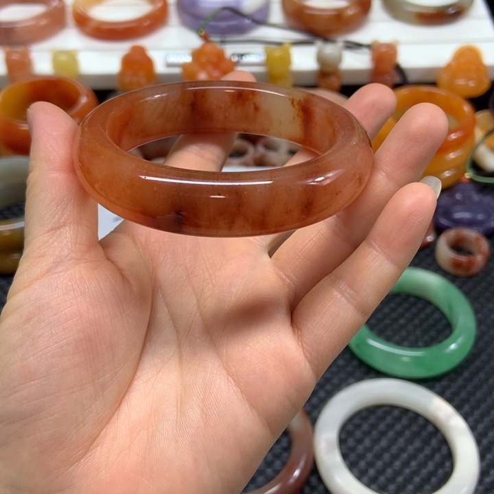 石英质玉未镶嵌手镯