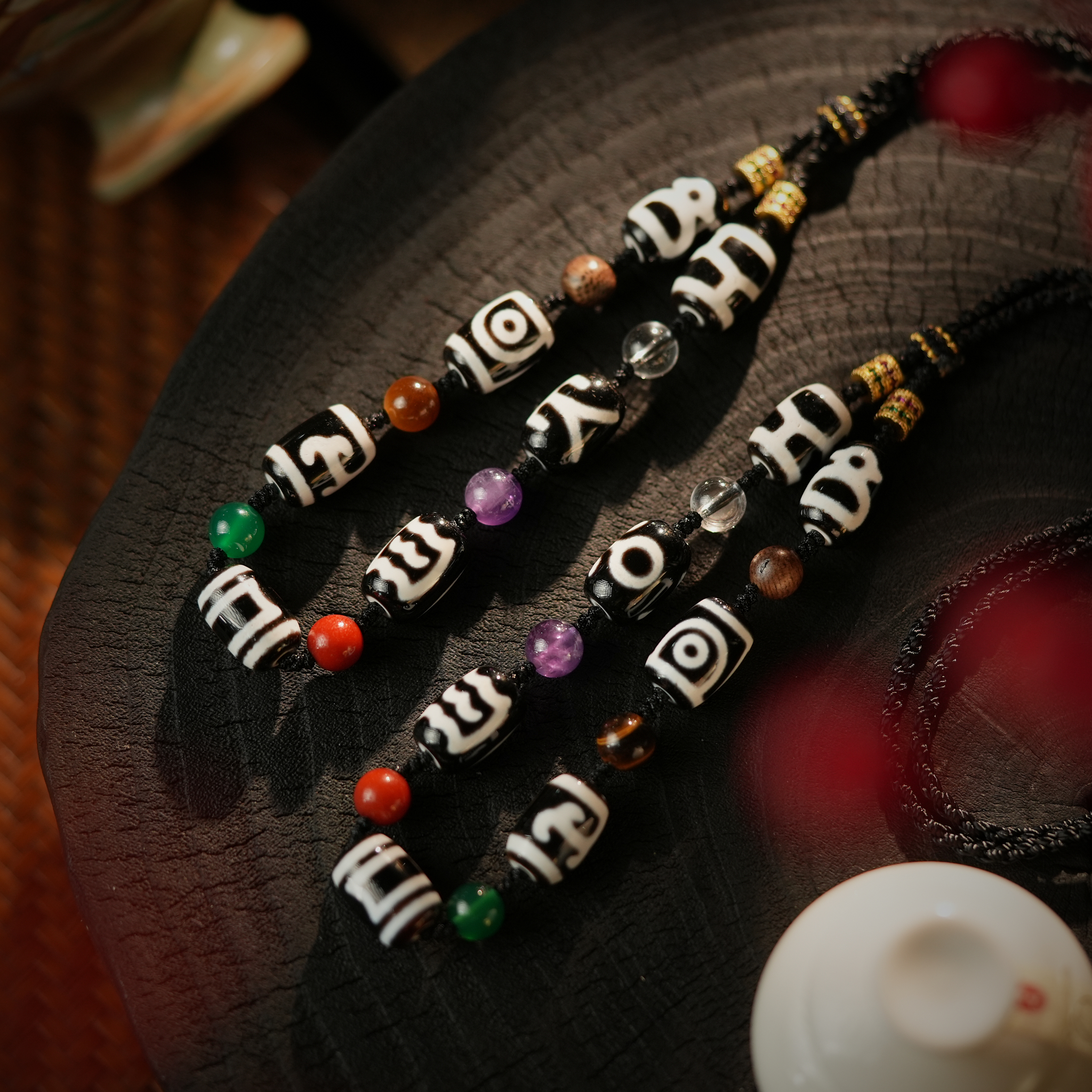 壹加林妹妹 | 玛瑙小卢黑白多宝锁骨链多样性发一