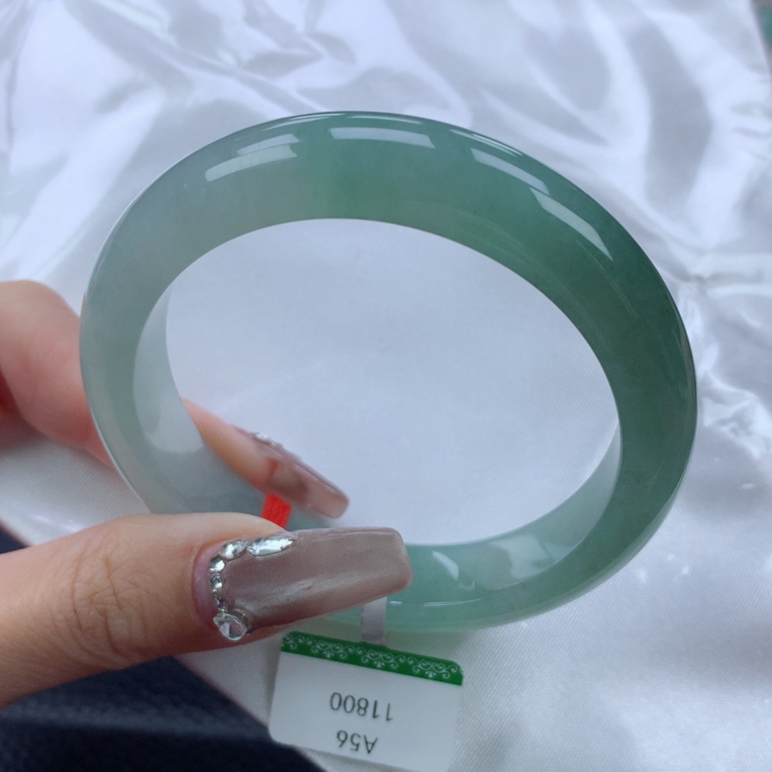 翡翠手镯未镶嵌56.4正圈