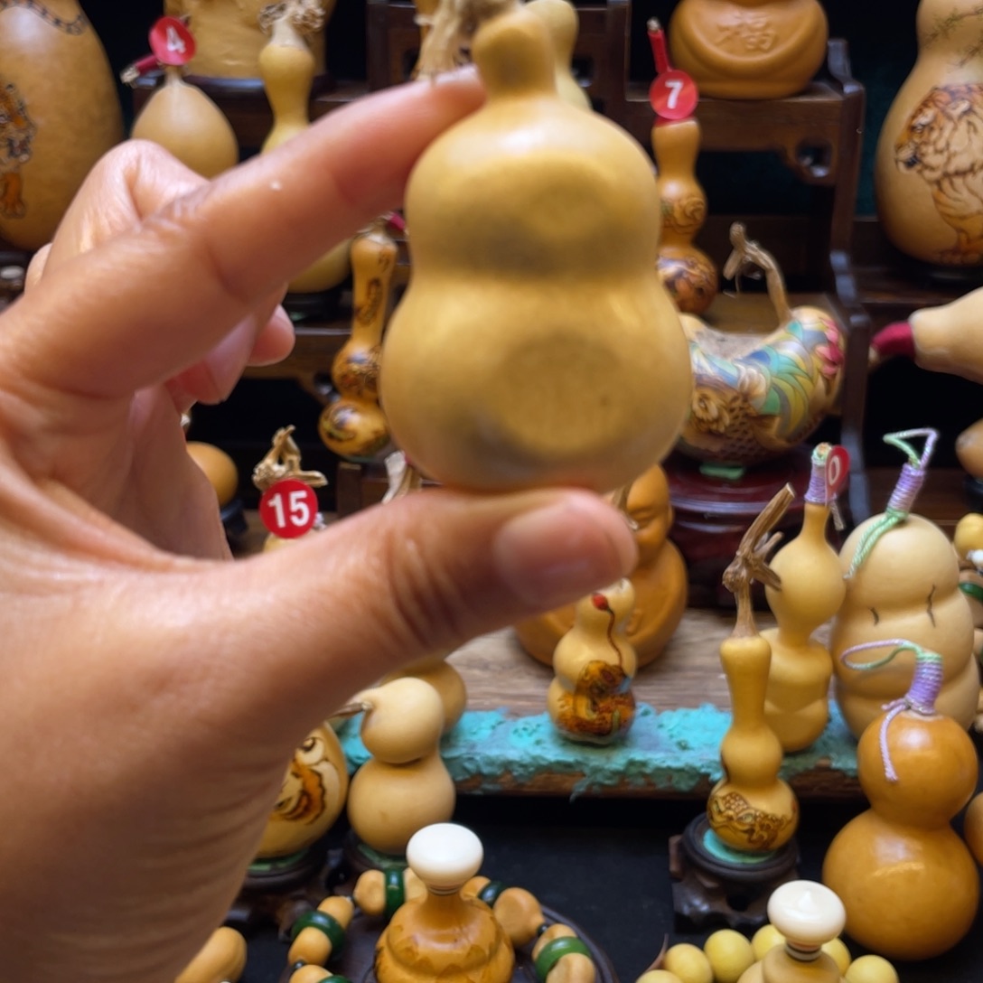 伊**儿葫芦头等多种口味可供选