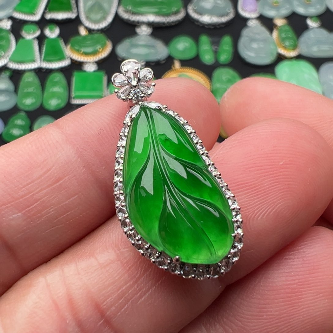 翡翠颈饰18K金镶嵌叶子20.3