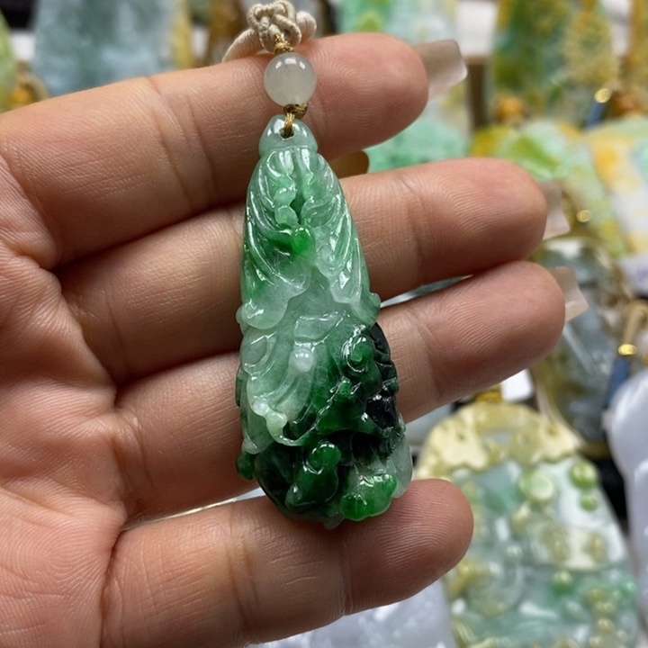 翡翠未镶嵌颈饰天然a货翡翠