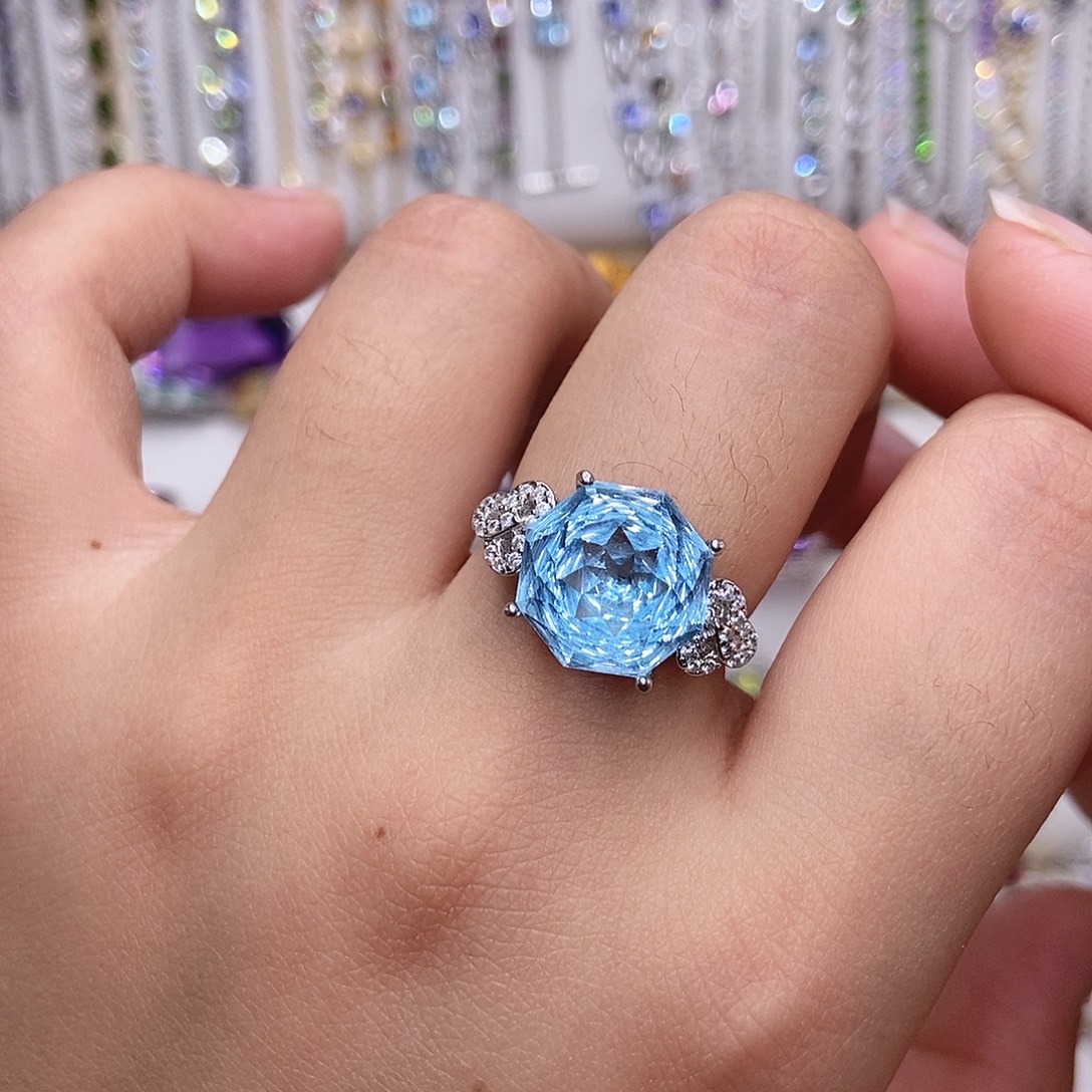 银S925镶嵌戒指托帕石