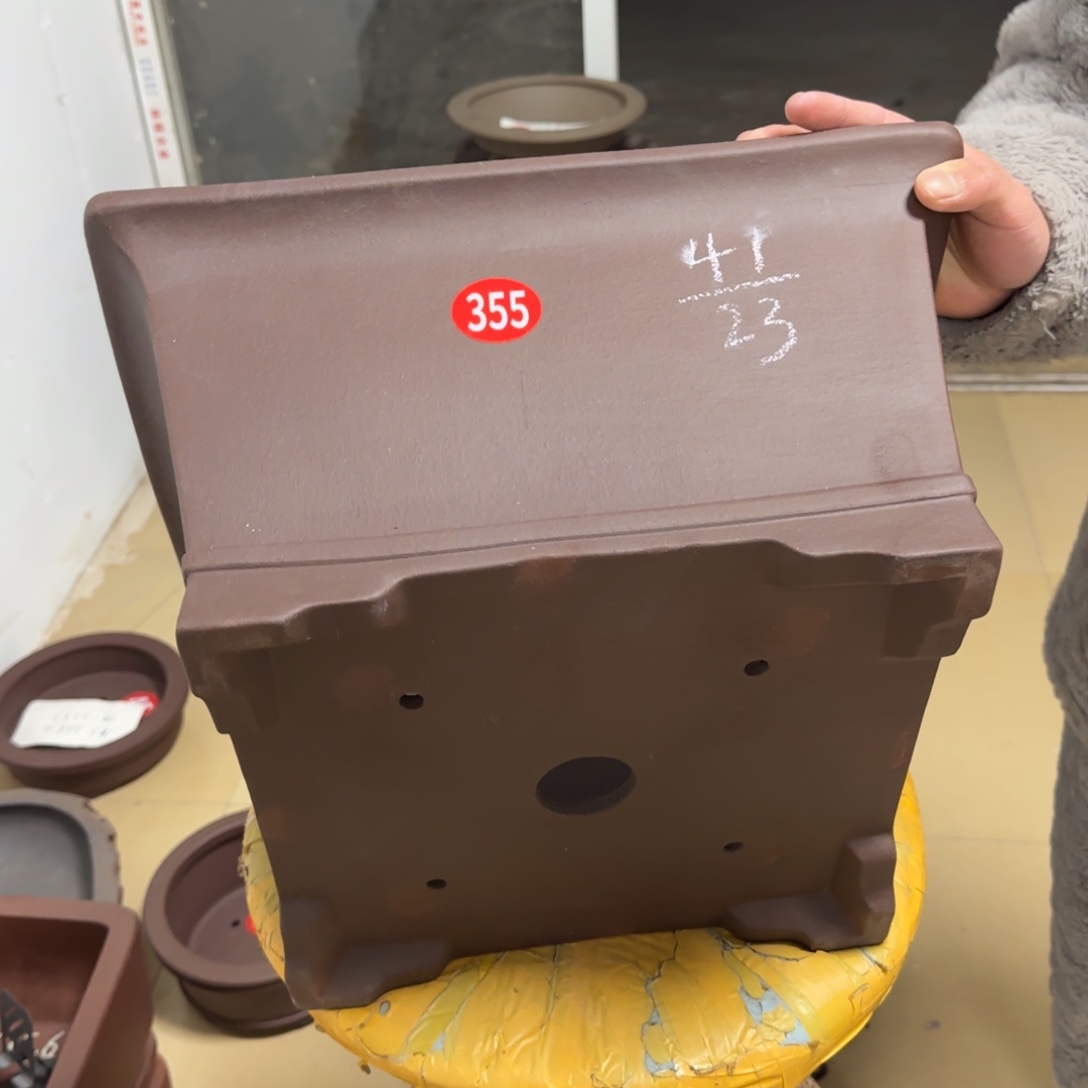 紫砂花盆呜呜呜呜