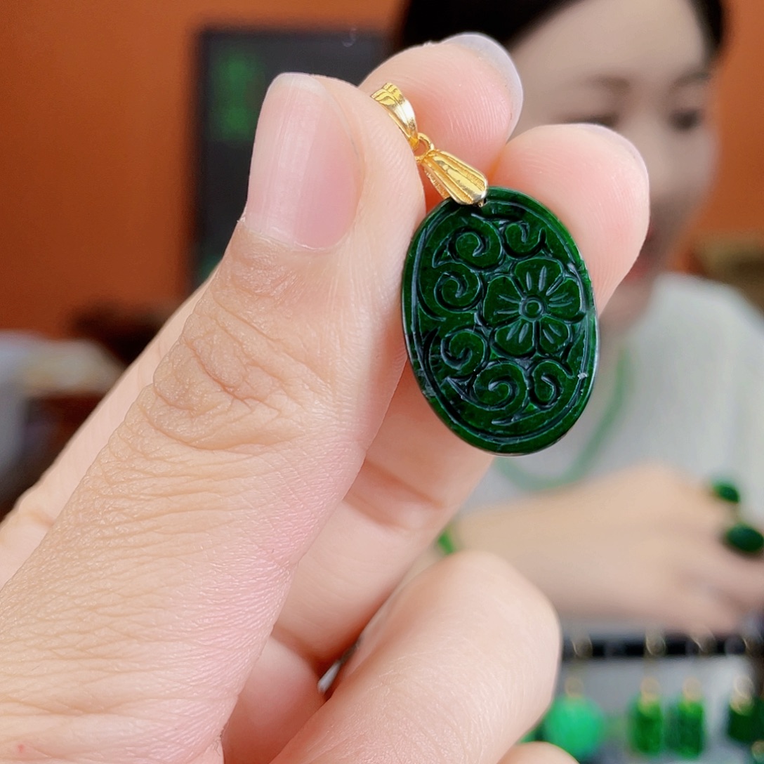 翡翠未镶嵌耳饰饰品