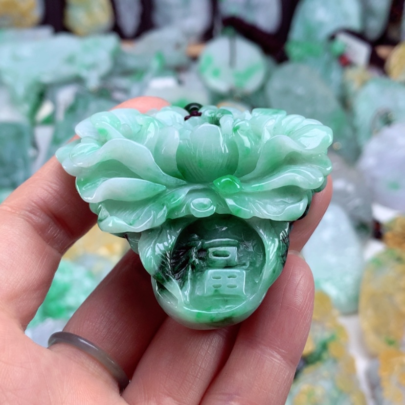 【闪购商品】翡翠吊坠(不含链)未镶嵌