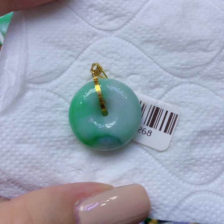 颈饰18K金镶嵌翡翠