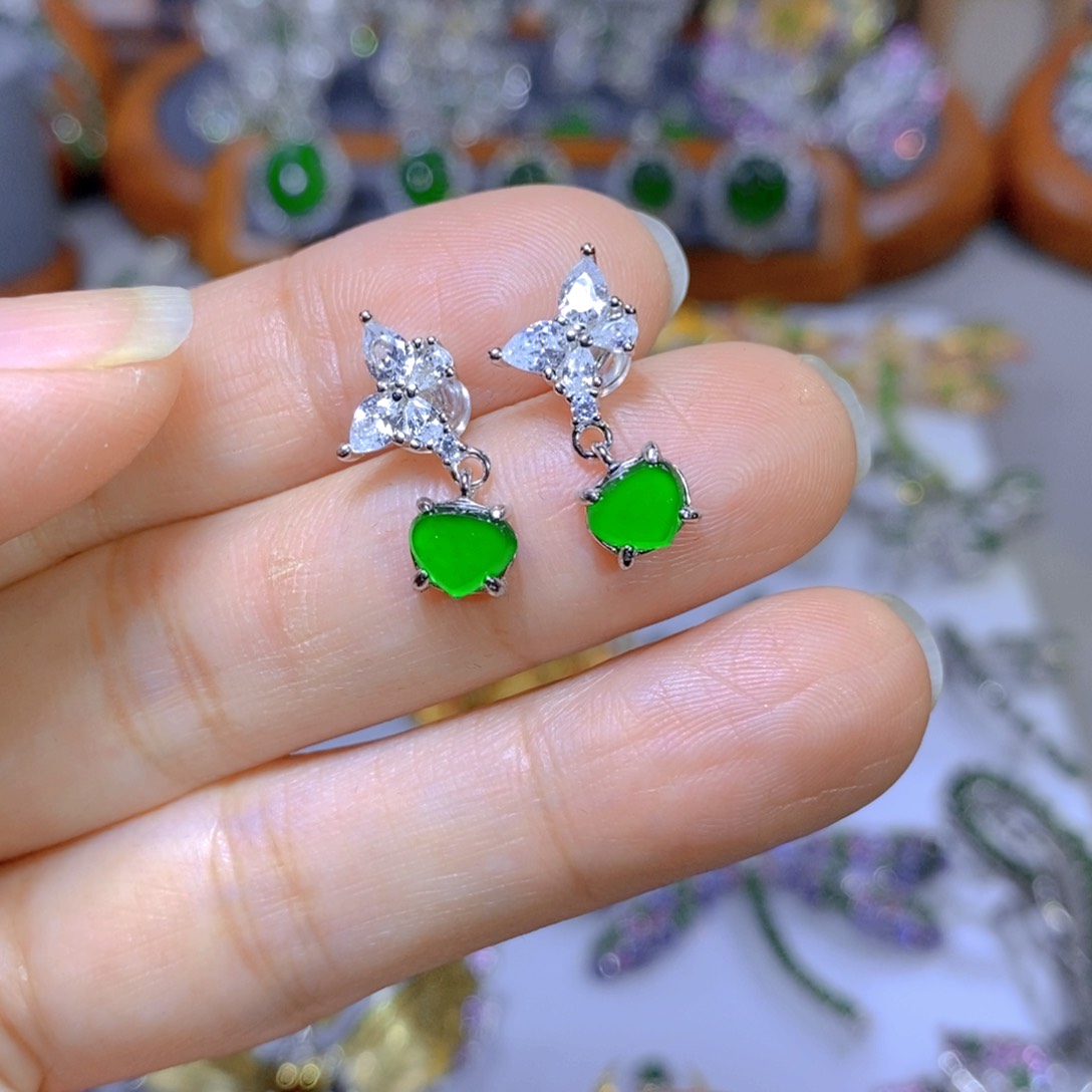 翡翠颈饰合金天然翡翠