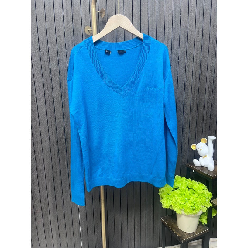 1005春秋冬款女款蓝色打底针织衫