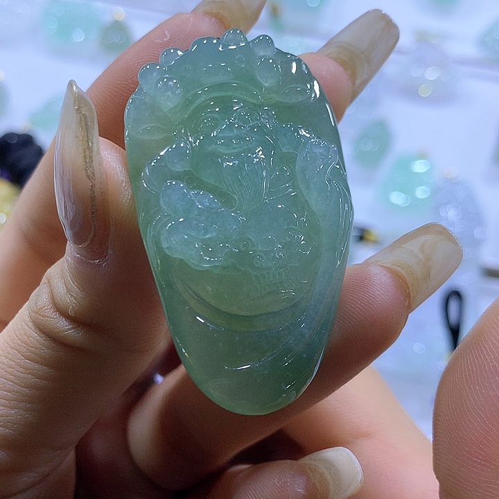 翡翠颈饰未镶嵌天然翡翠A货吊坠