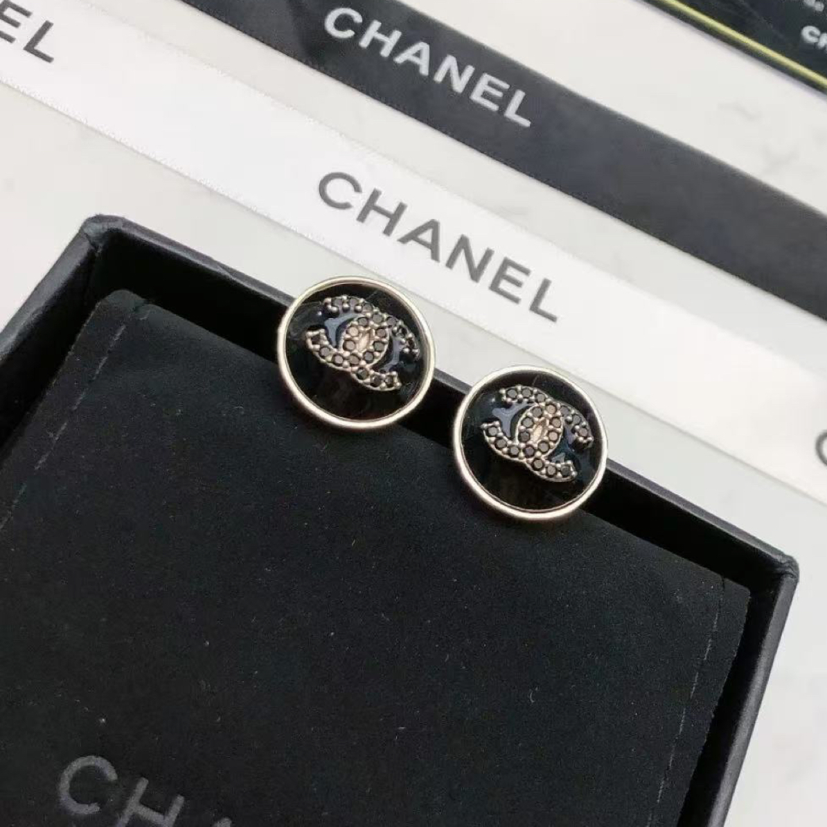 95新 Chanel/香奈儿 黑金双c圆形复古耳钉 12939808 nn