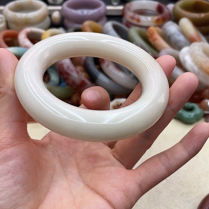 石英质玉圈口57未镶嵌@**?