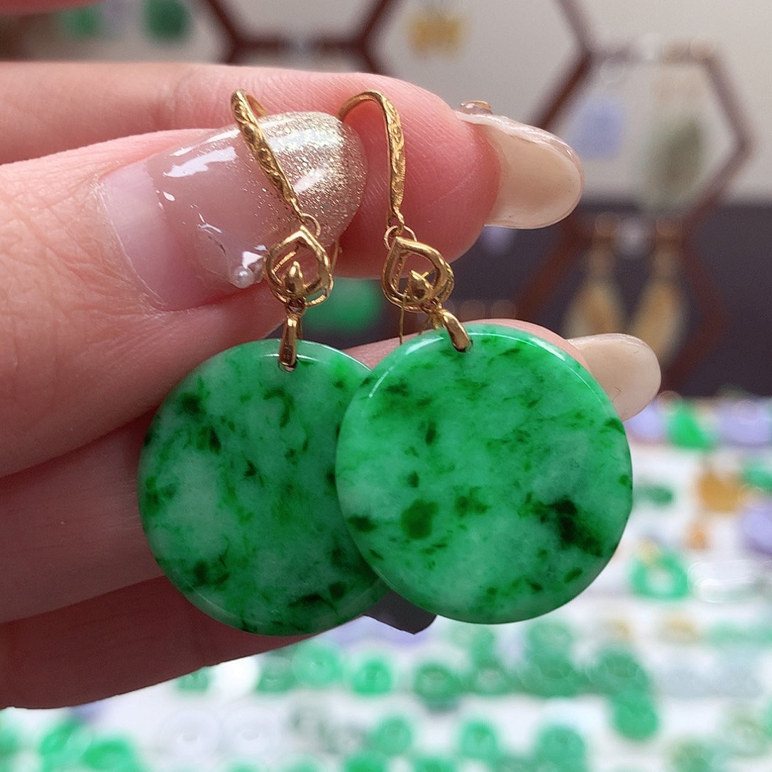 翡翠耳饰18K金镶嵌天然翡翠